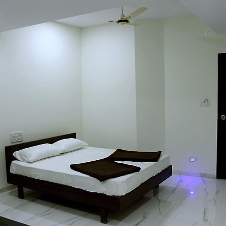 Super Hotel O Nashik Near Vijay Mamta Theatre Formerly Sahara Inn Екстер'єр фото