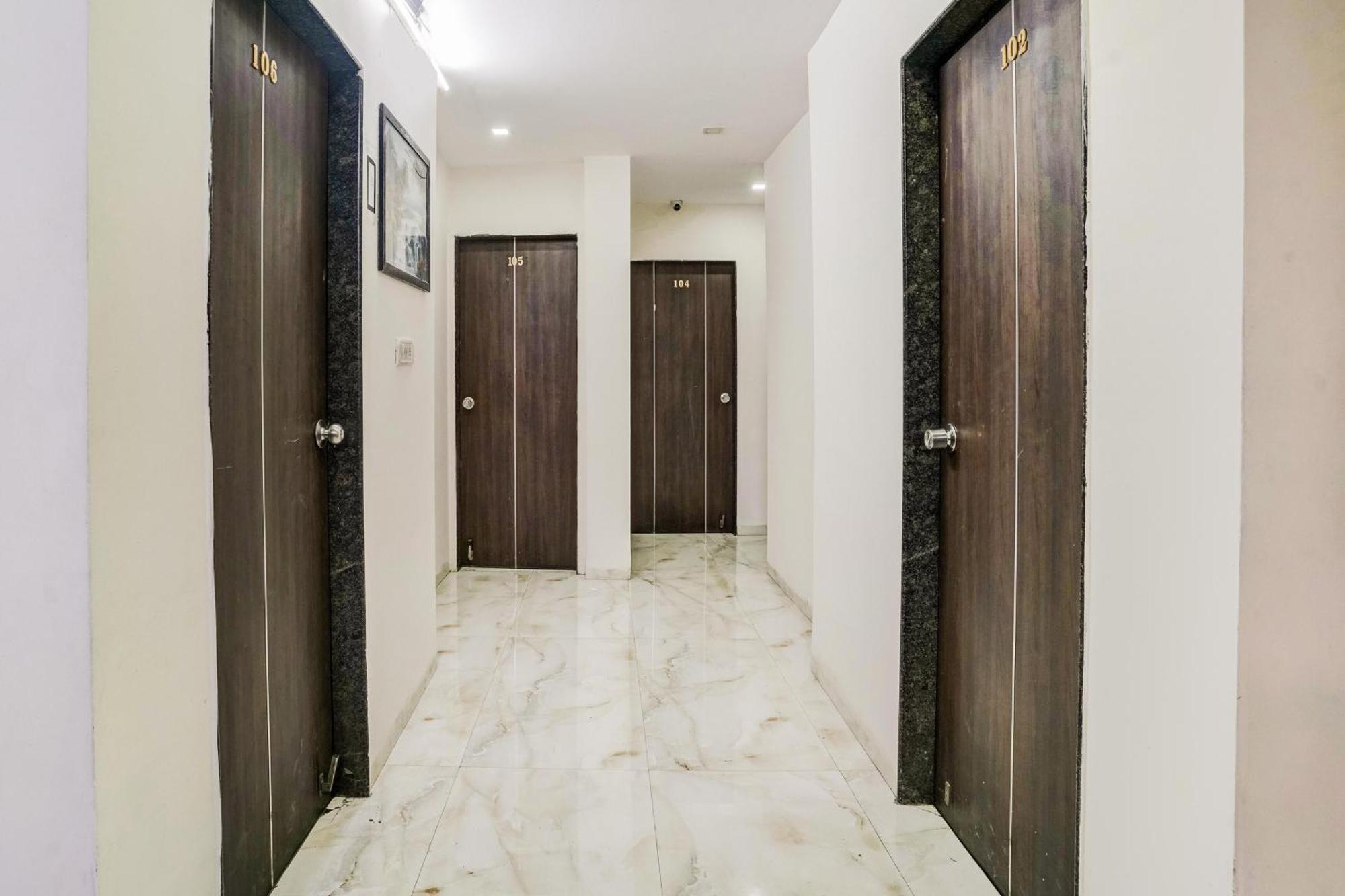 Super Hotel O Nashik Near Vijay Mamta Theatre Formerly Sahara Inn Екстер'єр фото