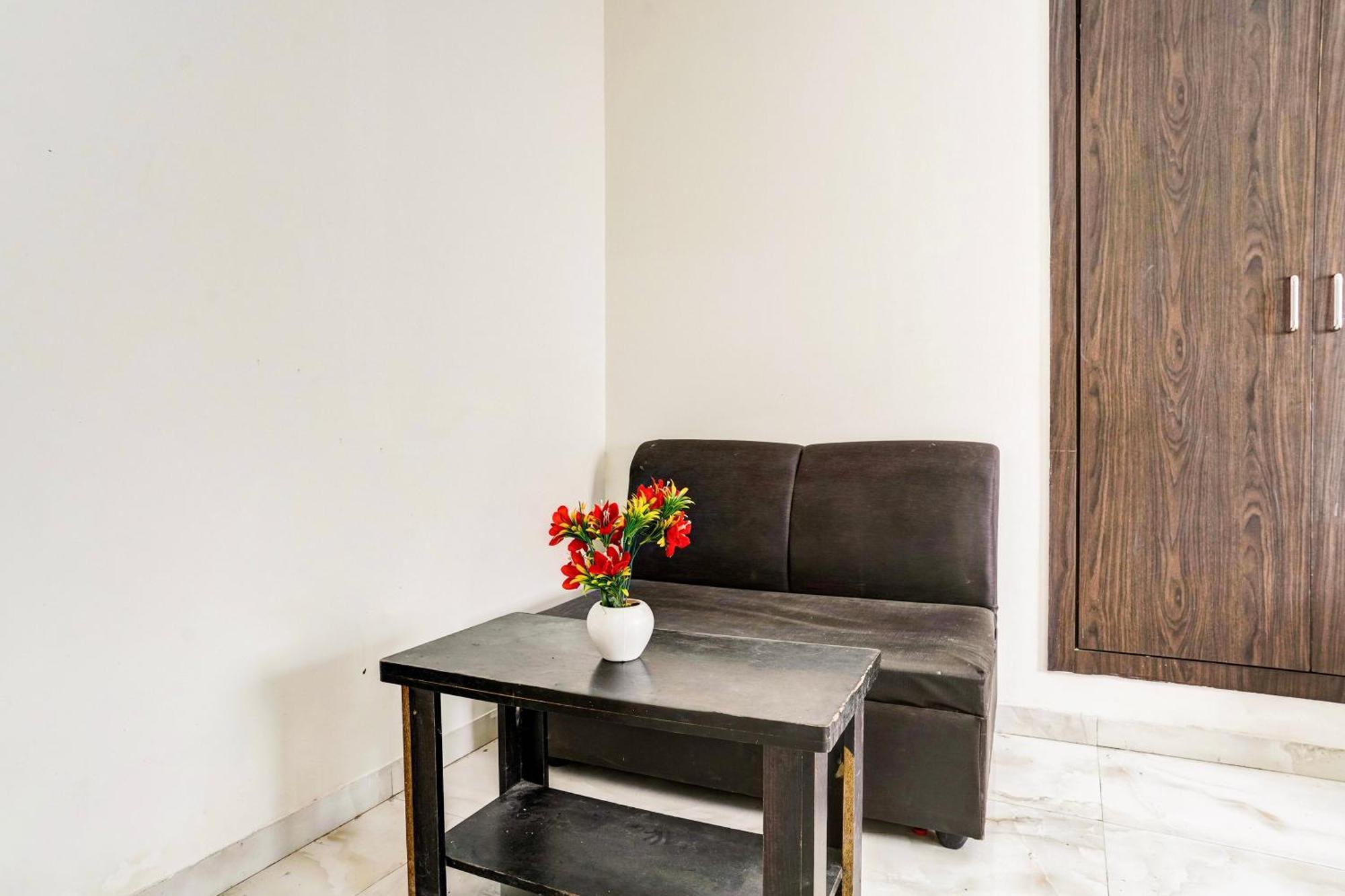 Super Hotel O Nashik Near Vijay Mamta Theatre Formerly Sahara Inn Екстер'єр фото
