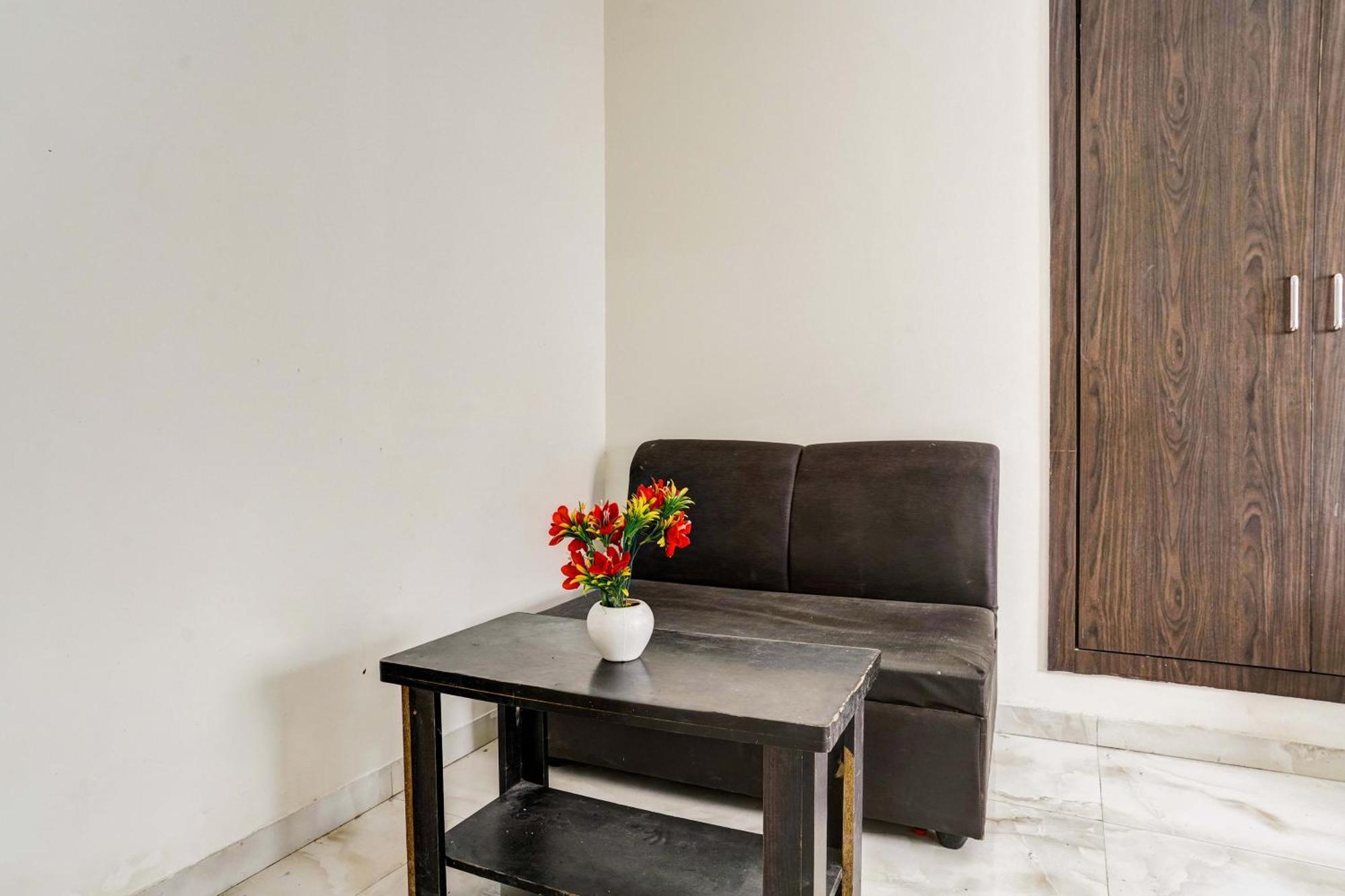 Super Hotel O Nashik Near Vijay Mamta Theatre Formerly Sahara Inn Екстер'єр фото