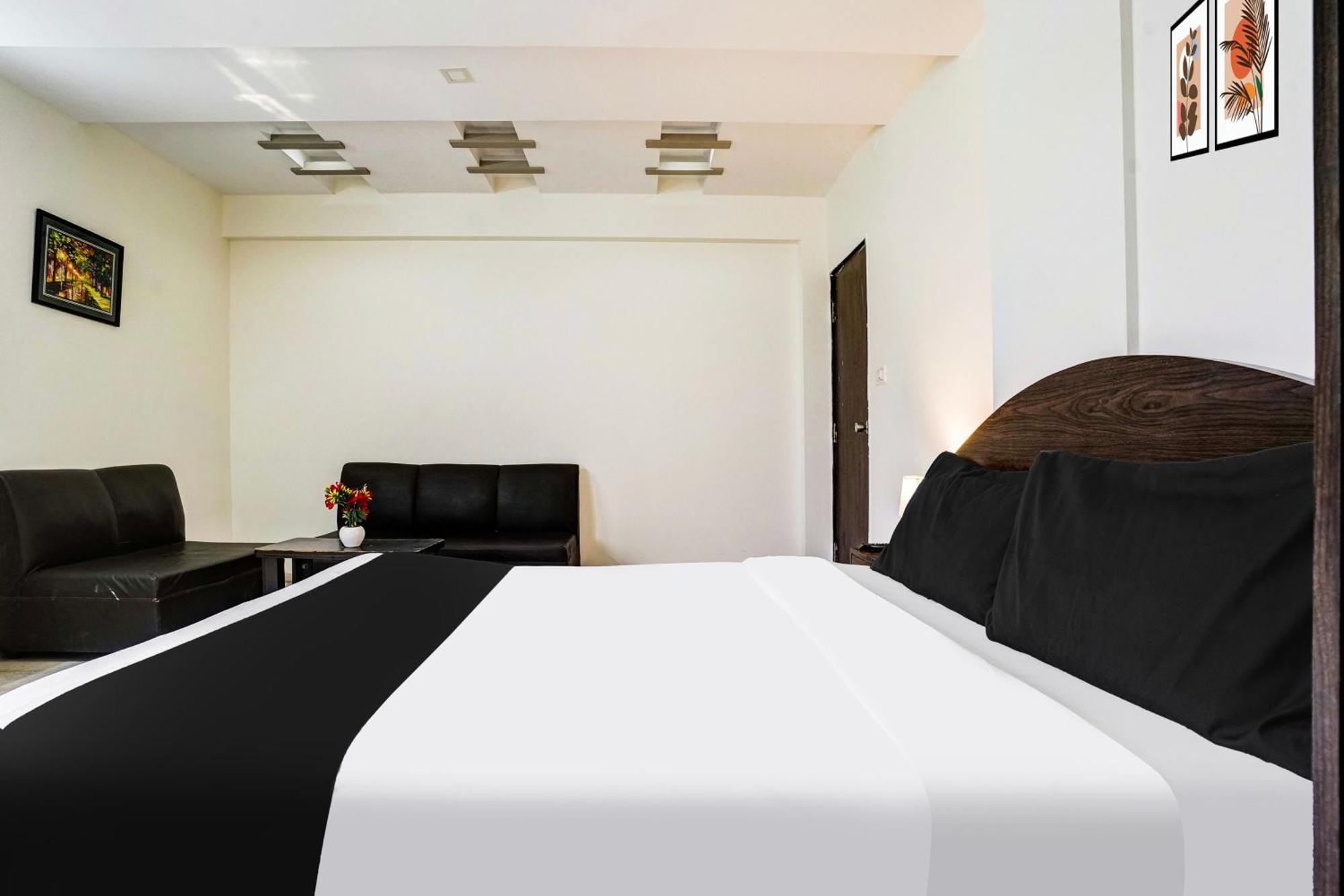Super Hotel O Nashik Near Vijay Mamta Theatre Formerly Sahara Inn Екстер'єр фото